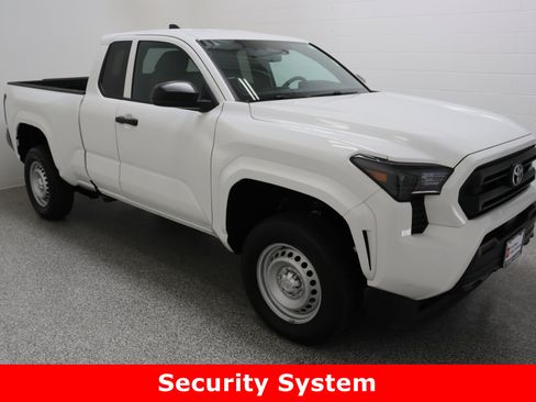 Certified 2024 Toyota Tacoma SR image 4