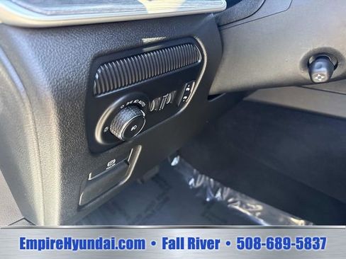 Used 2024 Jeep Wagoneer L Series II w/ Flexible Seating Group AWD/4WD image 21