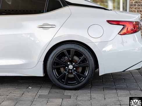 Used 2016 Nissan Maxima Platinum image 7