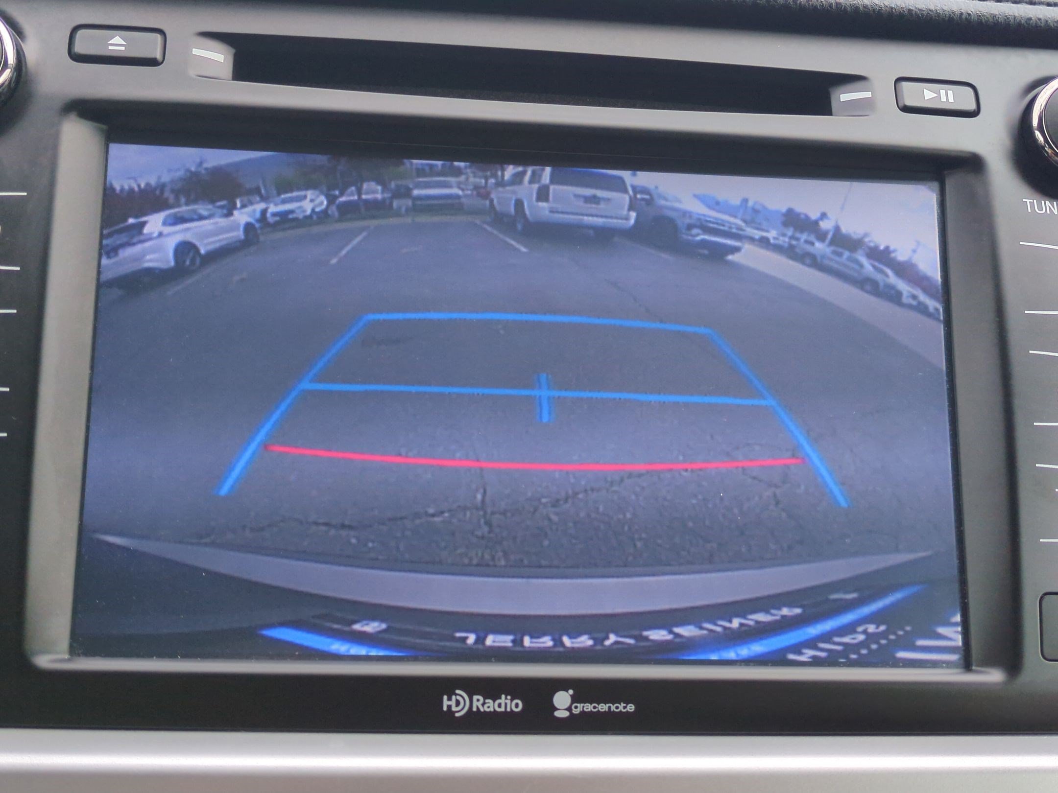 Used 2015 Toyota Highlander XLE FWD image 21