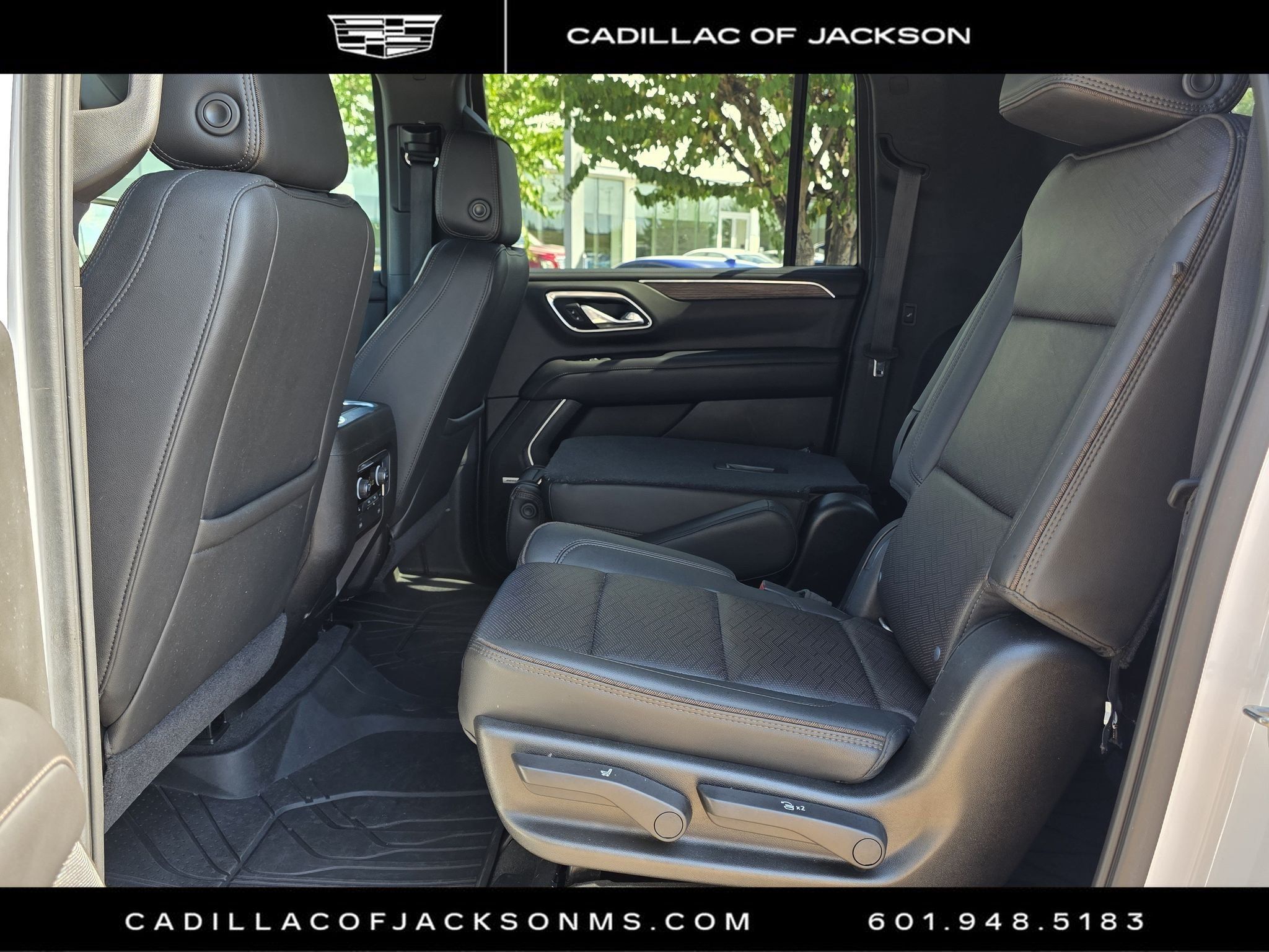 Used 2021 Chevrolet Suburban High Country RWD image 25