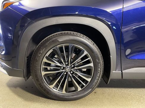 Certified 2026 Toyota Grand Highlander AWD Hybrid image 11