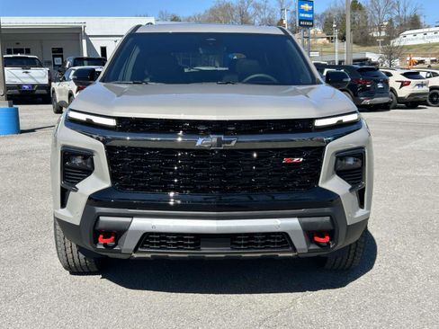 New 2026 Chevrolet Traverse Z71 w/ Enhanced Driving Package image 8