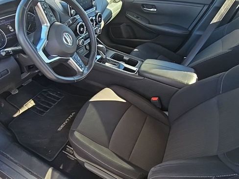 Used 2023 Nissan Sentra SV image 3