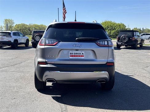 Used 2019 Jeep Cherokee Limited AWD/4WD image 6