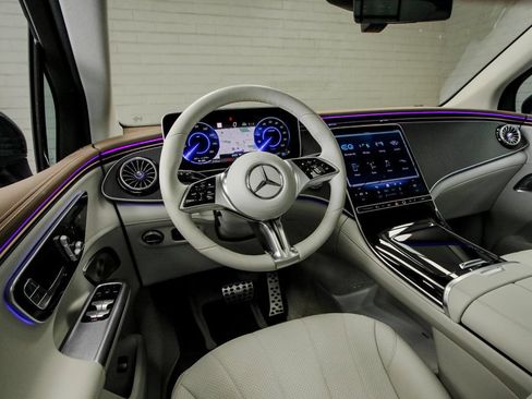 Used 2023 Mercedes-Benz EQE 350+ 4MATIC SUV image 15