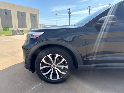 Used 2020 Ford Explorer ST w/ Premium Technology Package AWD/4WD image 9