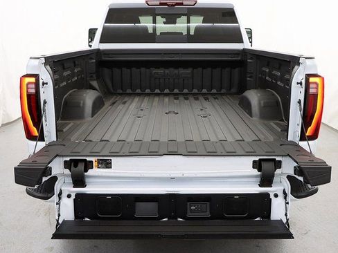 New 2026 GMC Sierra 2500 Denali Ultimate w/ Max Trailering Package image 6
