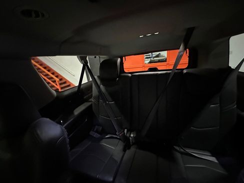 Used 2015 Cadillac Escalade ESV Premium image 12