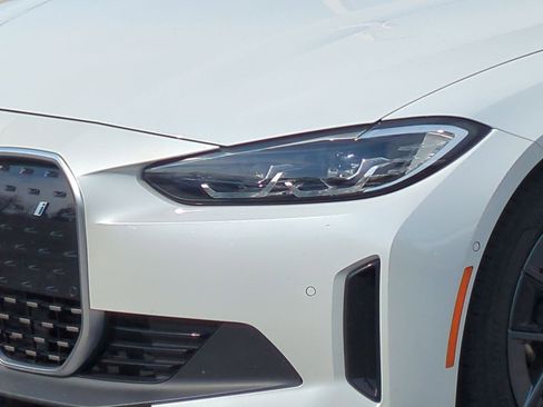 Certified 2023 BMW i4 eDrive40 w/ Premium Package image 6