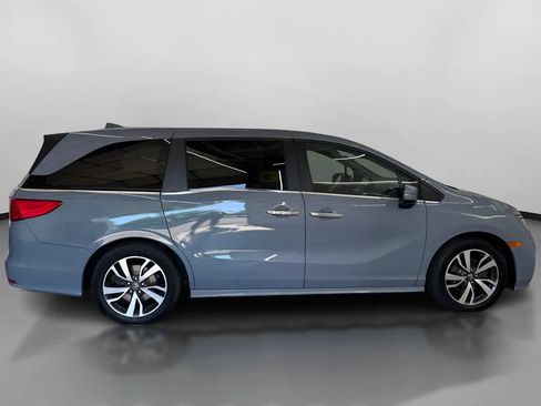 Used 2023 Honda Odyssey Touring image 11