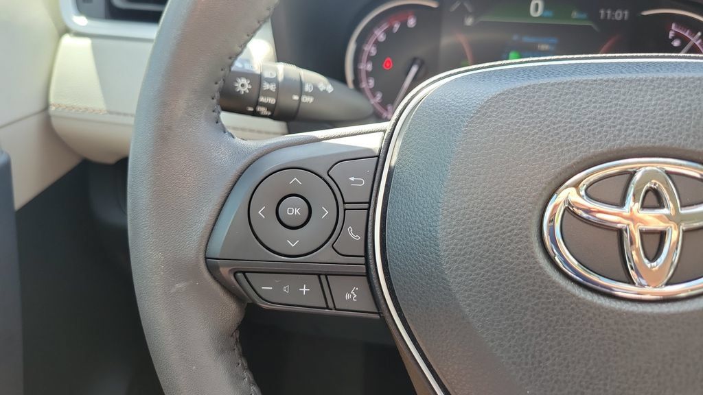 Used 2024 Toyota RAV4 XLE Premium FWD image 21