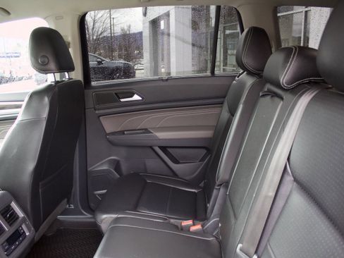 Used 2021 Volkswagen Atlas SE image 26