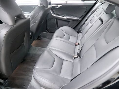 Used 2017 Volvo S60 T5 Inscription Platinum w/ Climate Package image 24