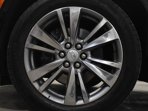 Certified 2024 Cadillac XT6 Premium Luxury FWD image 34