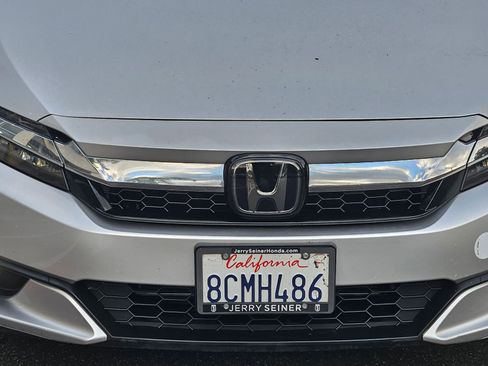 Used 2018 Honda Clarity Touring image 9