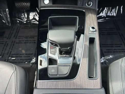 Used 2023 Audi Q5 2.0T Premium w/ Convenience Package AWD/4WD image 40