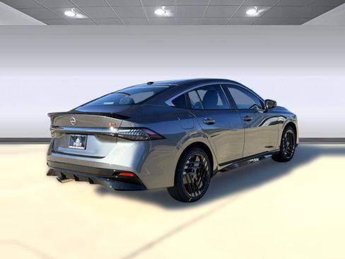 New 2026 Nissan Sentra SR w/ Floor Mat Package image 8