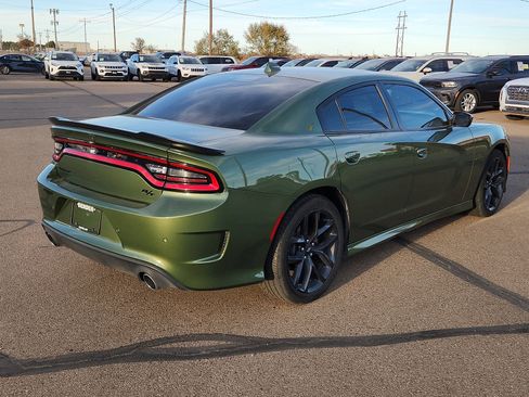 Used 2022 Dodge Charger R/T w/ Plus Group image 4