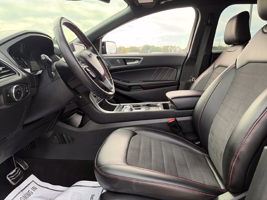 Used 2024 Ford Edge ST-Line AWD/4WD image 15