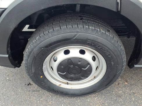 Used 2020 Ford Transit 350 XL image 21