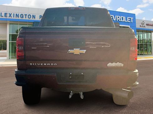 Used 2015 Chevrolet Silverado 2500 High Country w/ Duramax Plus Package image 4