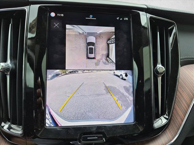 Used 2024 Volvo XC60 T8 Ultimate w/ Protection Package Premier AWD/4WD image 11