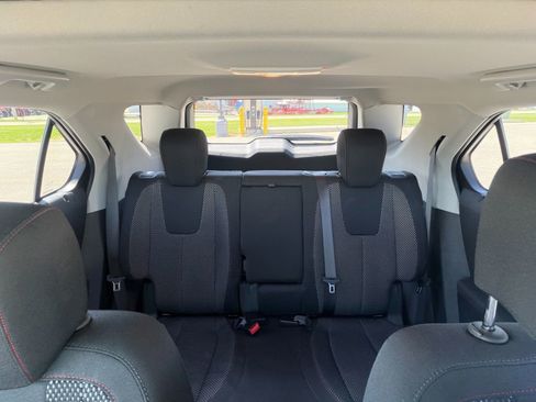 Used 2017 Chevrolet Equinox LT w/ Convenience Package FWD image 18