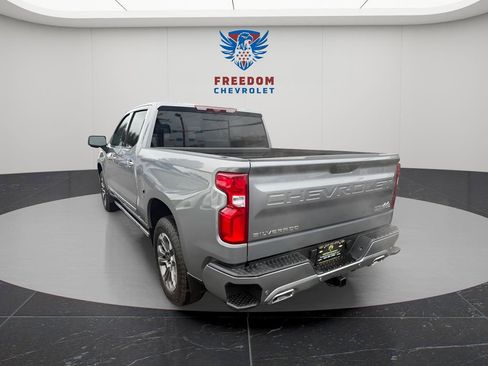 Used 2026 Chevrolet Silverado 1500 High Country w/ Technology Package image 4