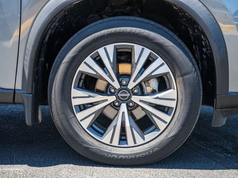 Used 2023 Nissan Rogue SV AWD/4WD image 14