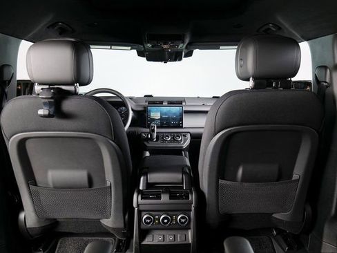 Used 2025 Land Rover Defender 130 V8 image 12