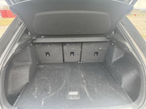 Used 2025 Audi Q3 2.0T Premium image 9