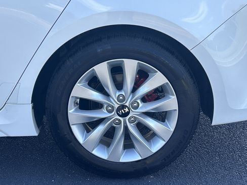 Used 2018 Kia Optima S w/ Panoramic Sunroof Package FWD image 35