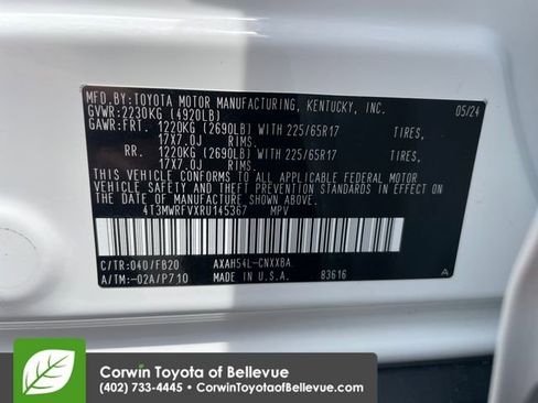 Used 2024 Toyota RAV4 LE AWD/4WD image 28