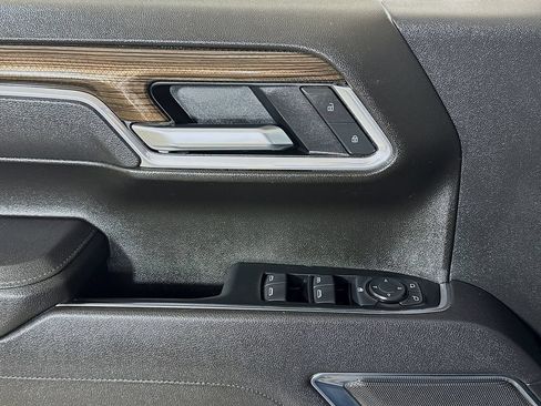 Certified 2025 Chevrolet Silverado 1500 RST AWD/4WD image 16