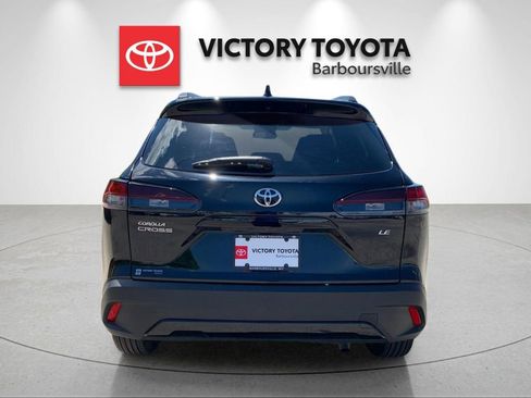 Used 2026 Toyota Corolla Cross LE FWD image 4
