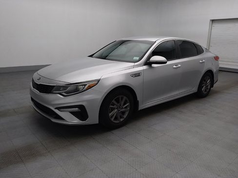 Used 2020 Kia Optima LX FWD image 2