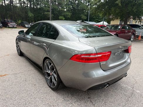 Used 2019 Jaguar XE S RWD image 5