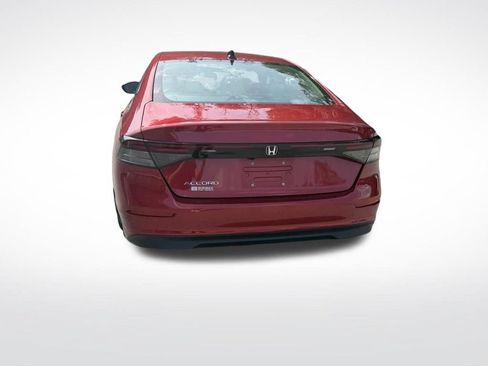 Used 2025 Honda Accord SE image 5
