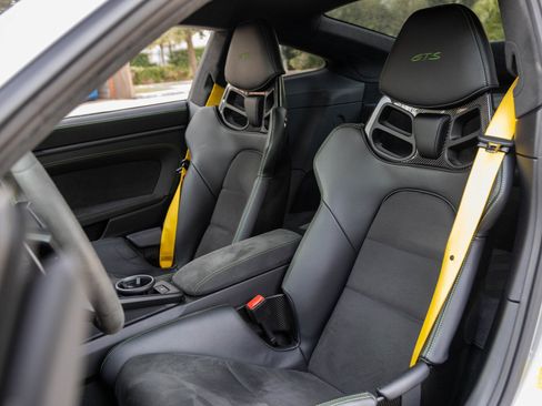 Certified 2024 Porsche 911 Carrera GTS image 5