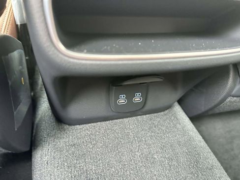 New 2026 Genesis GV70 2.5T Advanced AWD/4WD image 12