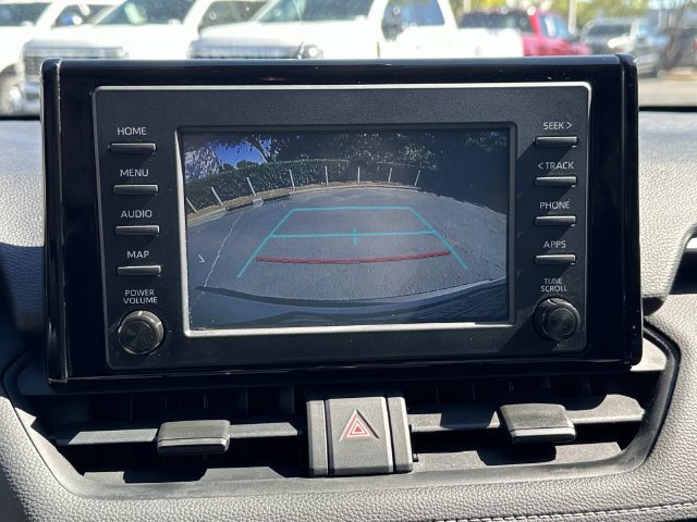 Used 2019 Toyota RAV4 LE AWD/4WD image 8