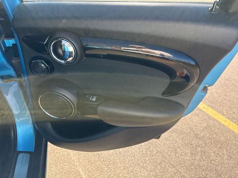 Used 2018 MINI Cooper S image 21