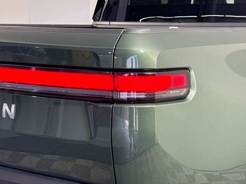 Used 2024 Rivian R1T Adventure Dual AWD/4WD image 33