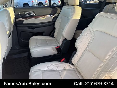 Used 2019 Ford Explorer Platinum image 42