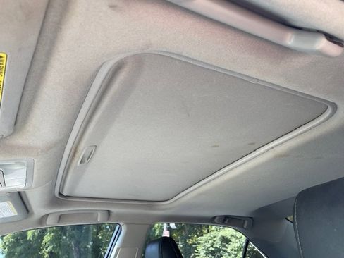 Used 2012 Toyota Camry SE image 9