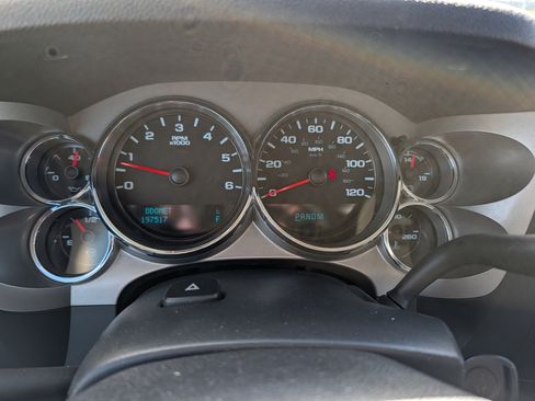 Used 2011 Chevrolet Silverado 1500 LT w/ All-Star Edition AWD/4WD image 8