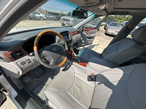 Used 2006 Lexus LS 430 RWD image 72