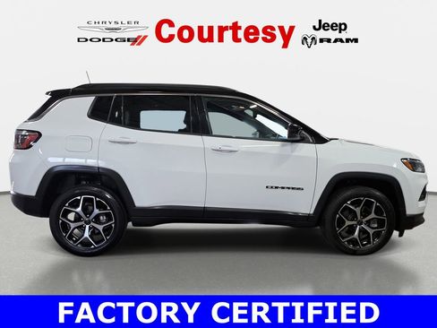 Certified 2025 Jeep Compass Limited AWD/4WD image 4
