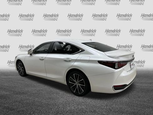 Used 2023 Lexus ES 300h w/ Premium Package image 8
